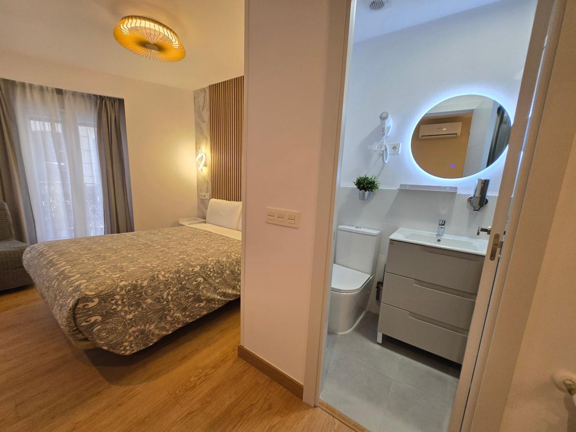 Hostal Esparteros Madrid Kültér fotó